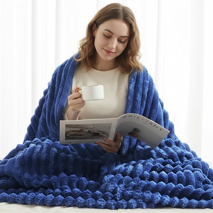 decorUhome Christmas Soft Fleece Navy Blue Blanket King Size for Bed, Cozy Fluffy Plush Flannel Large Striped Throws for Couch Sofa, Lightweight Decorative Fuzzy Blanket for Woman, 108x90 Inches