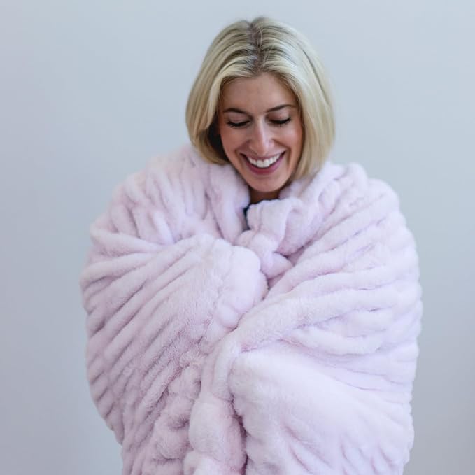 Minky Designs Blossom Pink Minky Blanket – Ultra Soft Faux Fur Throw Blanket for Couch, Bed & Home – Fluffy, Warm & Luxurious – Chic Collection (Large, 60x72)