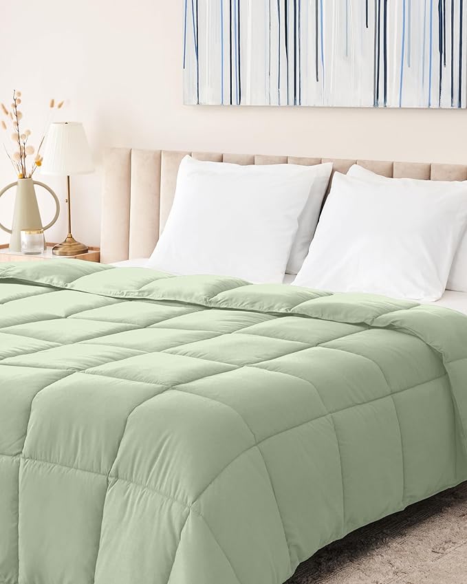 The Ultimate Luxury Fluffy Down Alternative Comforter Plush Premium Duvet Insert Thick Comforter All Season Breathable Hotel Collection Puffy Comforter (Queen Sage Green) …
