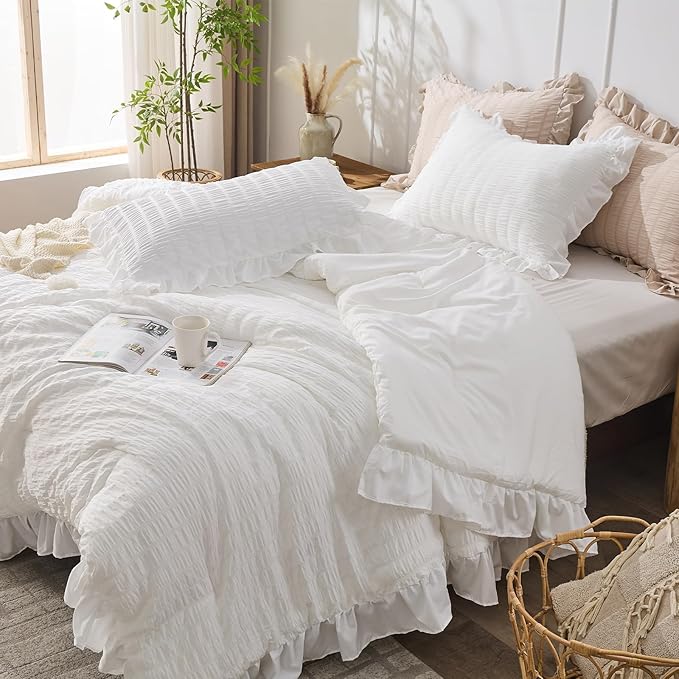 JOLLYVOGUE Queen Comforter Set, 3 Pieces White Seersucker Comforters Queen Size, Lightweight & Fluffy Bedding Sets Queen for All Season with 1 Ruffle Comforter and 2 Ruffle Pillowshams