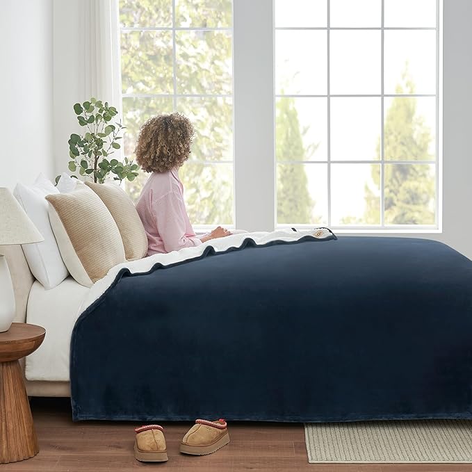 UGG Ariana King/California King Blanket Fleece Fluffy Reversible Soft Fuzzy Bedding Cozy Plush Warm Oversized Blanket Machine Washable Bedroom Decor for Big Couch or Bed, 110-inch x 90-inch, Navy Blue