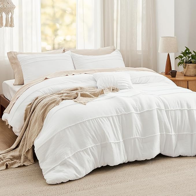 Bedsure White Twin Comforter Set - 3 Pieces Pinch Pleat Bed Set, Down Alternative Bedding Sets for All Season, 1 Comforter, 1 Pillowcase, 1 Decorative Pillow