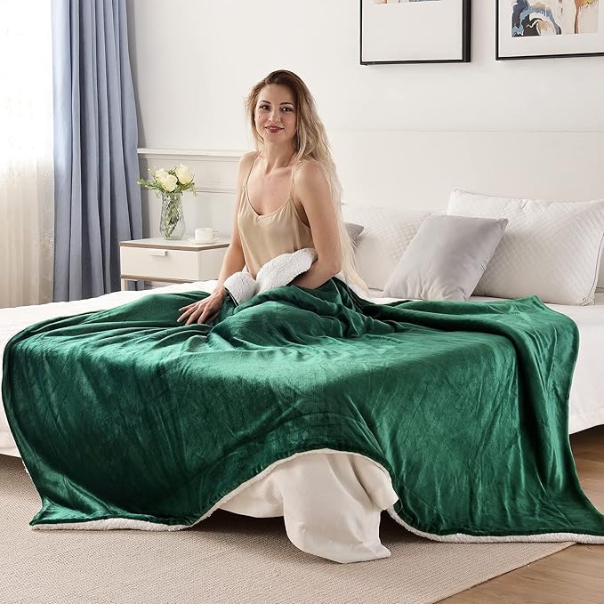 SOCHOW Sherpa Fleece Throw Blanket, Double-Sided Super Soft Luxurious Plush Blanket Throw Size, Green, 50x60 inches