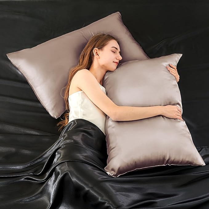INFIIXSO Silk Pillow Cases 2 Pack Standard Size, Ultra Smooth & Soft Mulberry Silk Pillow Case for Hair and Skin, Breathable Cooling Silk Pillowcase with Hidden Zipper (Caramel, 20x26 Inches)