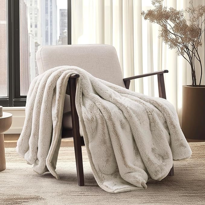 EVERGRACEHOME Ultra Soft Luxury Fluffy Mink Faux Fur Throw Blanket, Thick Warm Fall Winter Blankets for Bed, Couch, Cozy Plush Reversible Blanket for Chair, Sofa (Tipped Champagne Ivory, 50"x60")