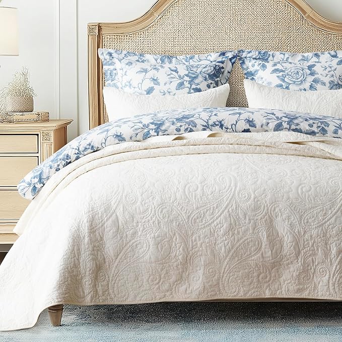 EVERGRACE 100% Cotton Paisley Quilt Set, King Size 3 Piece Set – Prewashed Lightweight Bedspread with 2 Shams, Soft & Breathable Matelasse Coverlet for All-Season Comfort, Ivory Cream