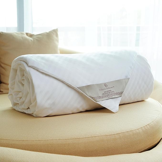 CUDDLE DREAMS Silk Comforter for Spring/Summer/Fall, 100% Long-Strand Silk Filling, Natural & Breathable (Cal. King Size)