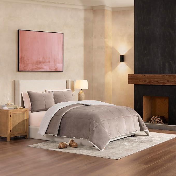 UGG Blissful Full/Queen Comforter Set with 2 Pillow Shams Reversible Comforter Plush Fluffy Warm Bed Set Premium Down Alternative Bedding for College Dorm Essentials, Full/Queen, Light Brown Fawn