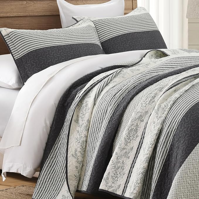 Stripe Quilt King Size - 100% Cotton Lightweight 3 Pieces Bedding Set, Vintage Vine Pattern Quilted Bedspread with 2 Pillowshams, Farmhouse Printed Coverlet for All Season, Green/Gray
