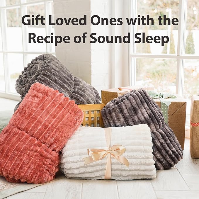 Sherpa Fleece Weighted Blanket with 3D Ribbed Stripes, 15 lbs Soft Flannel Heavy Throw Blanket for Couch Full Size Bed, Heavy Thick Blankets with Ceramic Beads, Great for Deep Sleep, 60" x 80"