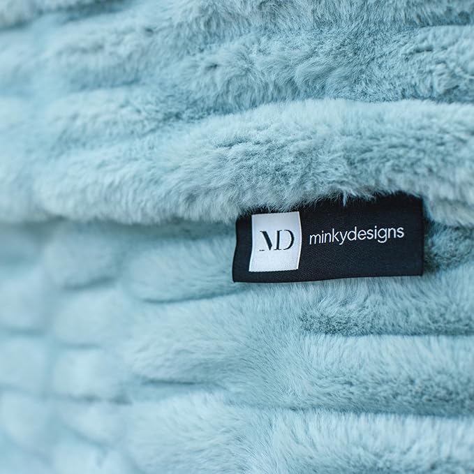 Minky Designs Glacier Glide Minky Blanket – Ultra Soft Faux Fur Throw Blanket for Couch, Bed & Home – Fluffy, Warm & Luxurious – Chic Collection (Large, 60x72)