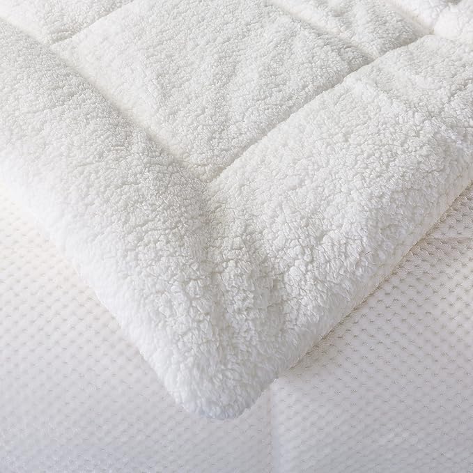 KASENTEX Luxury Plush Sherpa Comforter, Ultra Soft Cozy Reversible Faux Fur Machine Washable Bedding, Bright White, Twin/Twin XL Size