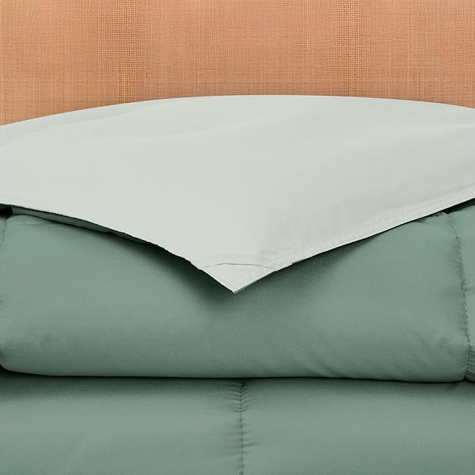 Modern Threads Down Alternative Reversible Comforter Ivory/Sage Green Queen