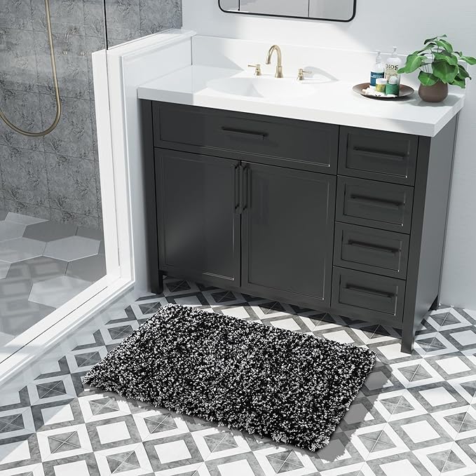 Yimobra Bath Rugs for Bathroom 32x20, Ultra Soft and Water Absorbent Bath Mats, Non Slip Plush Shower Rugs, Microfiber Thick Matts for Bathroom Floor/Tub, Machine Washable, 32"x 20", Black and White