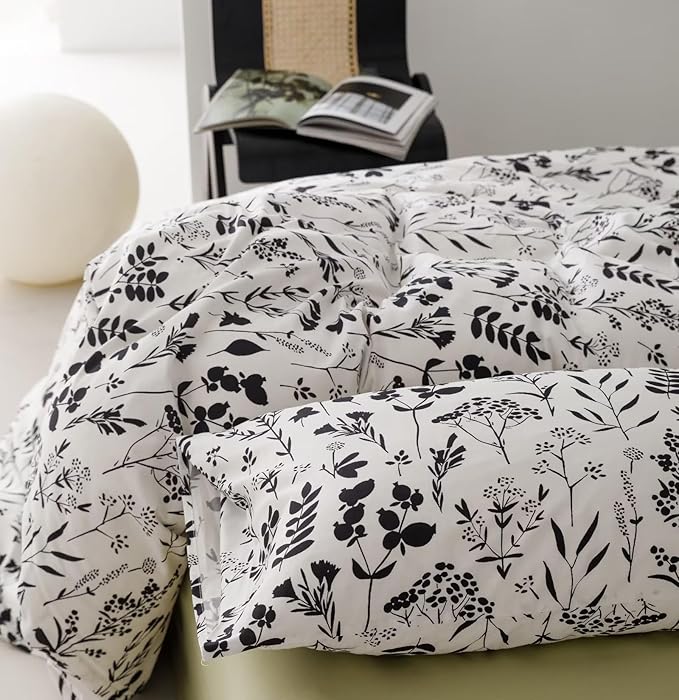KAREVER Black Botanical Comforter Set Full White Black Floral Plant Bedding Comforter Set Girls Garden Pattern Printed on White Blanket Rustic Leaf Blossom Women White Farmhouse Comforter Full