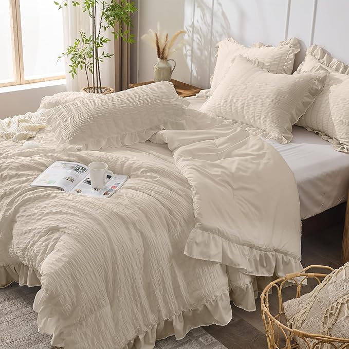 JOLLYVOGUE Beige Twin Size Comforter Set, 2 Pieces Seersucker Lightweight Fluffy Bedding Set, Twin Ruffle Comforter, All Season Soft Microfiber Shabby Chic Bed Set