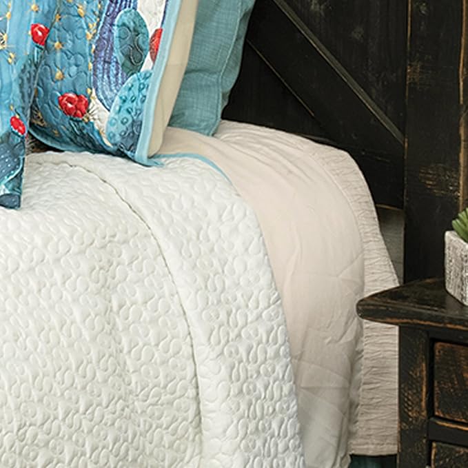 BLACK FOREST DECOR Blooming Desert Cactus Quilt Bed Set - King, Western Style, Bright Desert-Inspired Bedding, Machine Washable