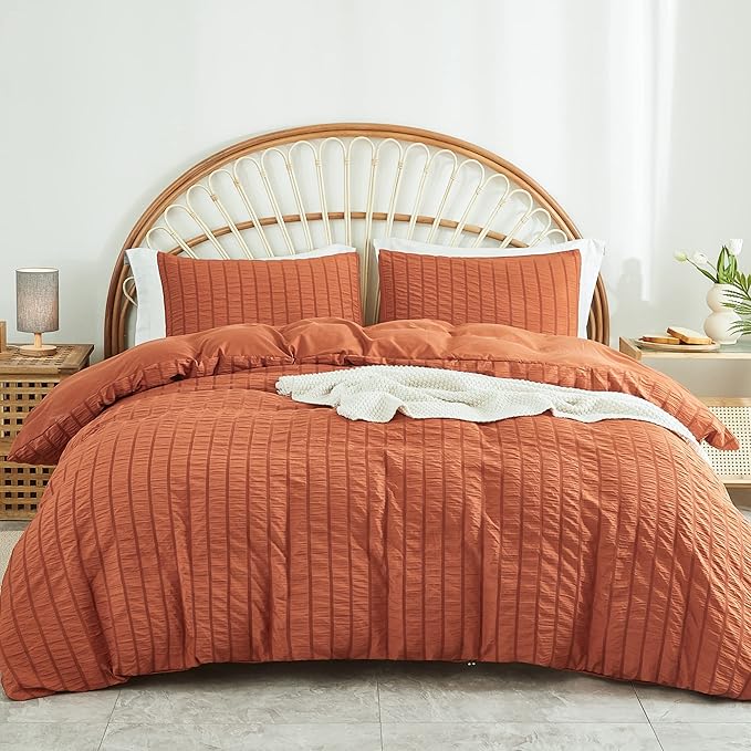 AveLom Terracotta Seersucker Duvet Cover Set King Size (104 x 90 inches), 3 Pieces (1 Duvet Cover + 2 Pillow Cases), Ultra Soft Washed Microfiber, Textured Duvet Cover with Zipper Closure, Corner Ties