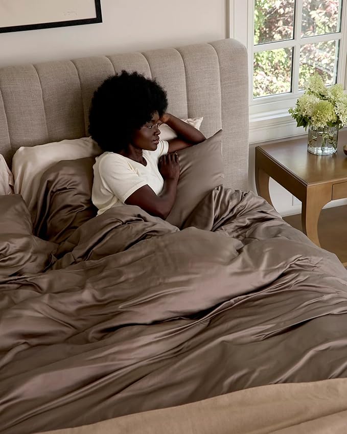 Cozy Earth Luxury Duvet Cover King - 100% Viscose from Bamboo - Ultra-Soft, Cooling & Lightweight Duvet Cover - Temperature-Regulating Bedding with Concealed Zip & Interior Snap Closures - Walnut