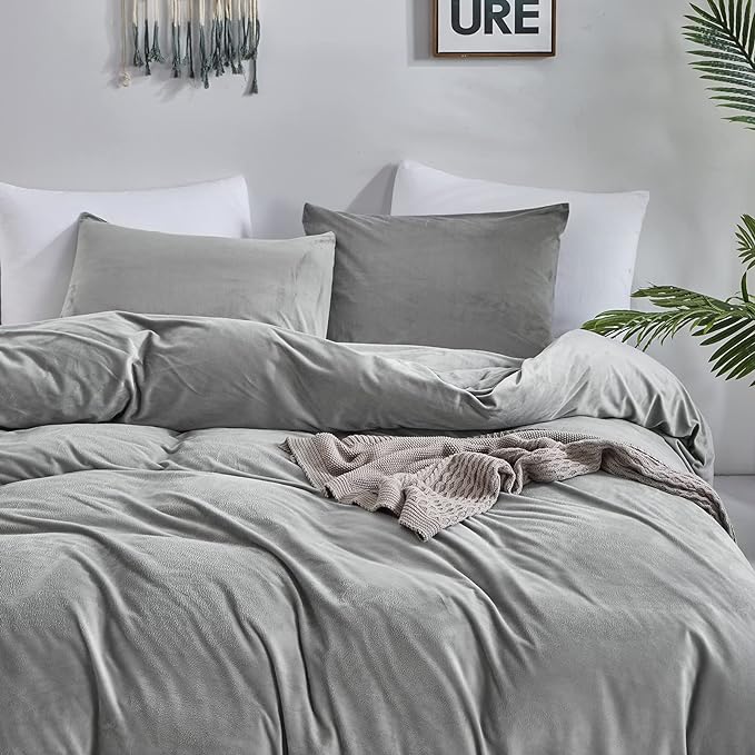 Cottonight Grey Velvet Comforter Set - California King Plush Fluffy Gray Bedding - Winter Warm Cozy Super Soft Heavyweight Flannel Comforter Set with 2 Pillowcases