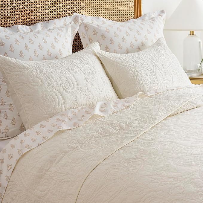 EVERGRACE 100% Cotton Paisley Quilt Set, King Size 3 Piece Set – Prewashed Lightweight Bedspread with 2 Shams, Soft & Breathable Matelasse Coverlet for All-Season Comfort, Ivory Cream