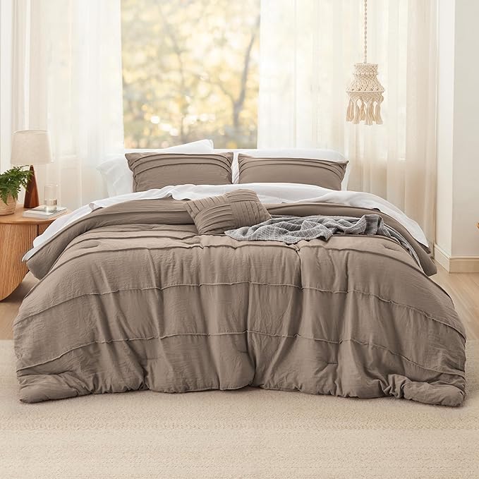 Bedsure Twin Comforter Set - 3 Pieces Pinch Pleat Bed Set, Brown Boho Bedding for All Season, 1 Soft Comforter, 1 Pillowcase, 1 Decorative Pillow