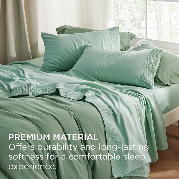 Bedsure King Size Sheets Set - 4 Pieces Soft King Sheets - Breathable & Cooling - Hotel Luxury - Easy Care Polyester Microfiber Bedding for Women, Men, Mint Green