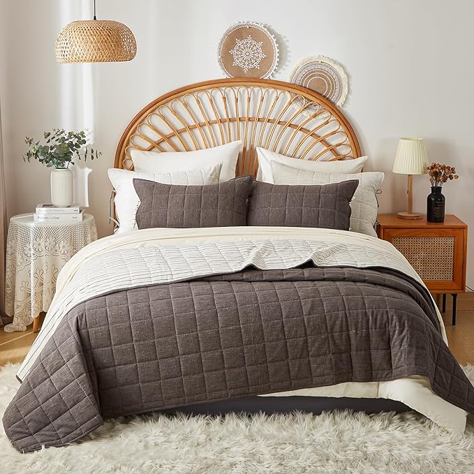 Gray Quilt King Size， Cotton Linen King Quilt Bed Spreads，3-Pieces King Size Quilt Bedding Set with Grey Stripe Coverlet Lightweight Bedding comforters with 2 Pillow Shams