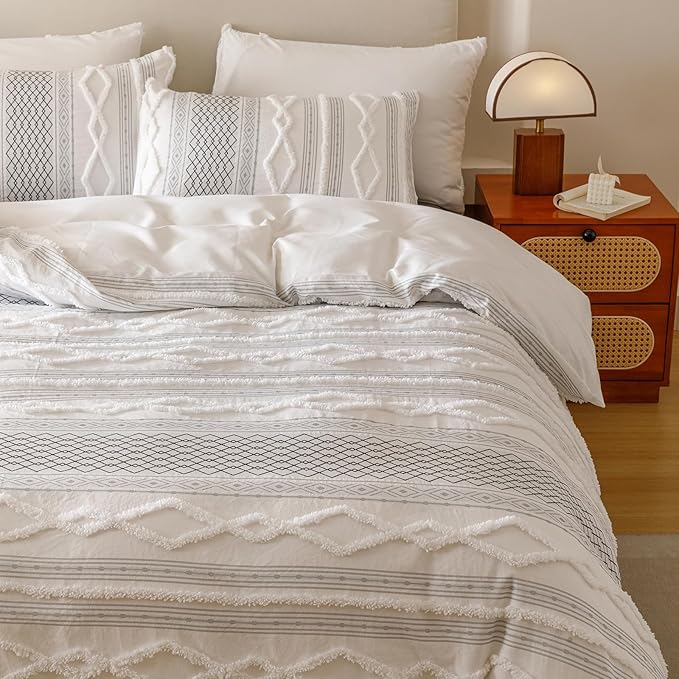 KAREVER Ivory Black Boho Comforter Set Queen Mixed Textures Jacquard Bedding Set Durable Chic and Stylish Bedroom Set