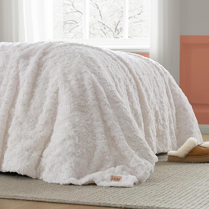 UGG Faux Fur Full/Queen Blanket for Bed, Double-Sided Soft Blanket, Warm Large Throw for Couch, Washable Full or Queen Bedding, Luxury Bedroom Decor, 90" x 90", Natural White (Adalee)