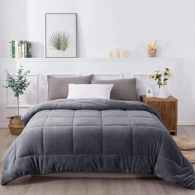 KASENTEX Super Ultra Soft Luxury Plush Sherpa Comforter, Cozy Reversible Fleece - Goose Down Alternative Fill, Machine Washable Bedding, Excalibur Grey, King Size