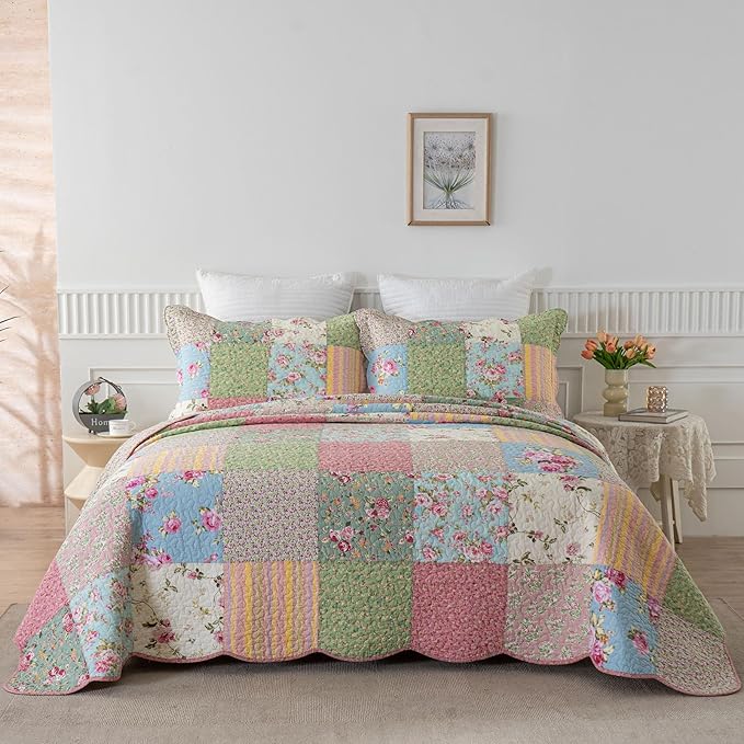 YAYIDAY Oversized Queen Quilt Set Patchwork Bedspread (110x118 Inch) - 100% Cotton Reversible Breathable Floral Quilted Coverlet with Pillow Shams Fit All Season