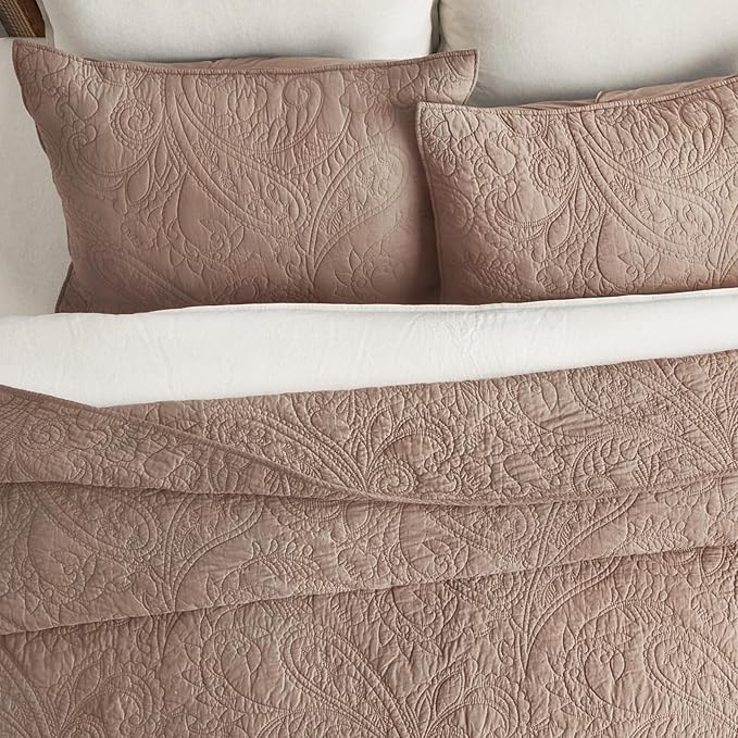EVERGRACE 100% Cotton Paisley Quilt Set, Queen Size 3 Piece Set – Prewashed Lightweight Bedspread with 2 Shams, Soft & Breathable Matelasse Coverlet for All-Season Comfort, Dusty Brick