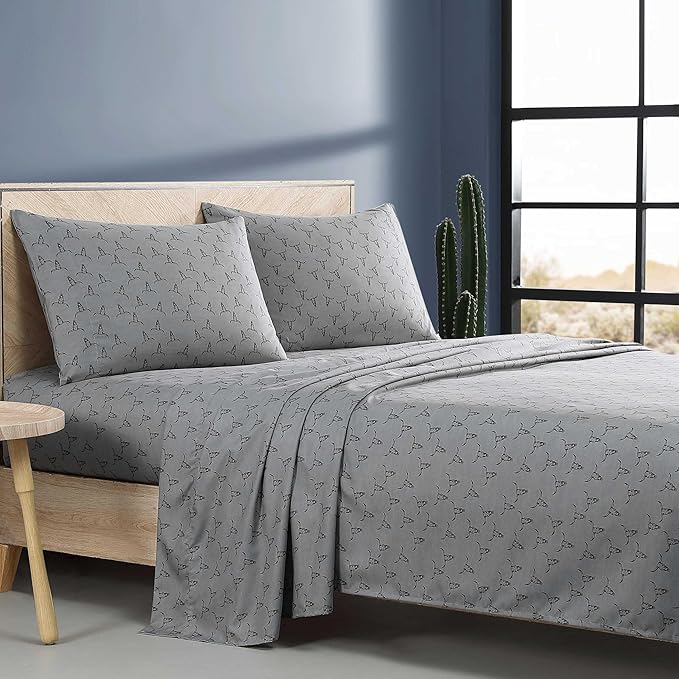 Wrangler - Twin XL Bed Sheets, Breathable & Wrinkle Resistant Bedding with Matching Pillowcase, Lightweight for Year-Round Use, Dorm Essentials (Steer Skulls Grey)