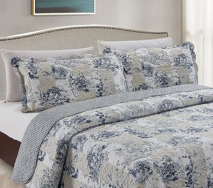 Brilliant Sunshine Blue Toile in Beige and Ivory Patches, 3-Piece Quilt Set with 2 Shams, Reversible Bedspread, Soft Lightweight Coverlet, All-Season, King, Blue