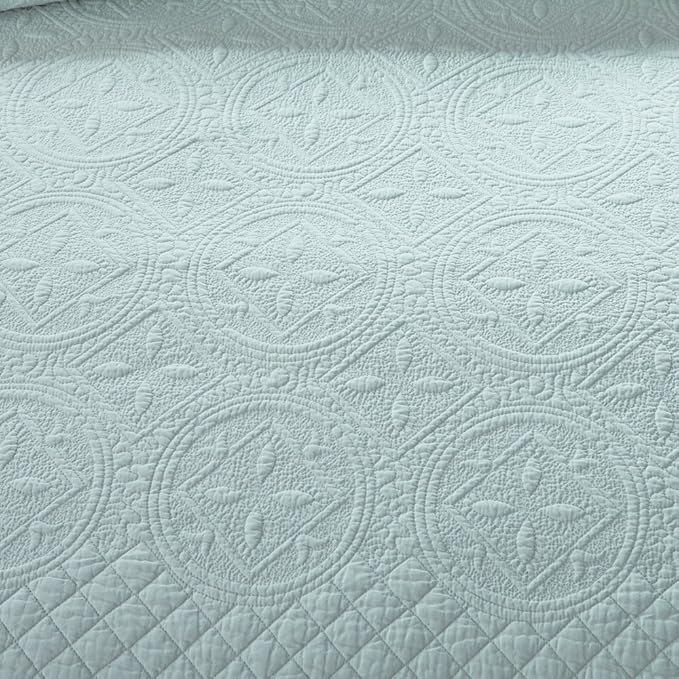 Calla Angel Sage Garden Luxury Pure Cotton Quilt, King, Light Aqua
