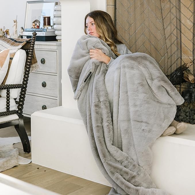 Minky Designs Ash Gray Minky Blanket – Ultra Soft Faux Fur Throw Blanket for Couch, Bed & Home – Fluffy, Warm & Luxurious – Posh Collection (Medium, 50x60)