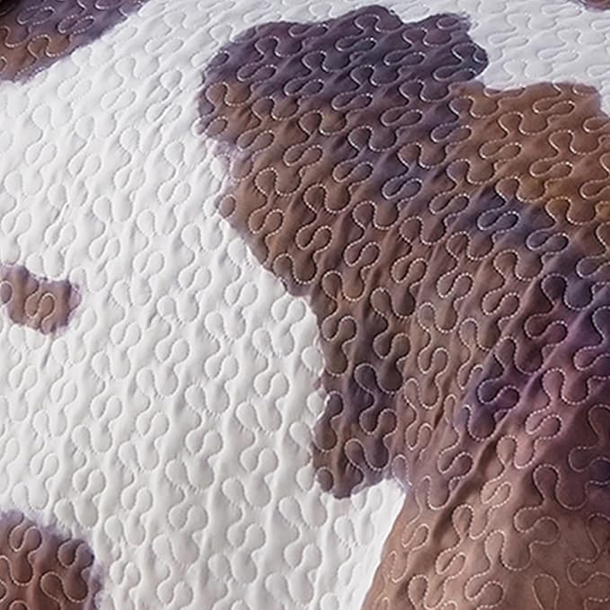 BLACK FOREST DECOR Aztec Cowhide Twin Quilt Set - Lightweight, Southwest Style Bedding with Cowhide and Geometric Patterns, Includes Quilt and Sham, Machine Washable