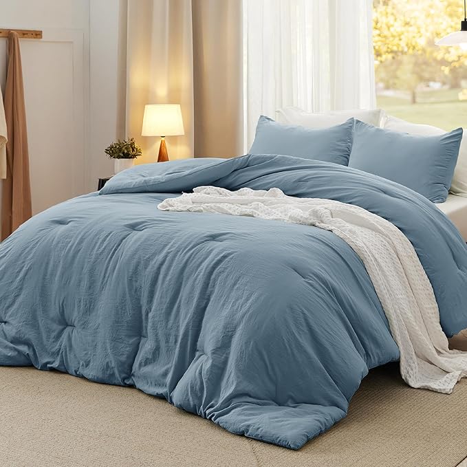 Bedsure Oversized Queen Comforter Set, Grayish Blue Prewashed Bed Comforter for All Seasons, 3 Pieces Warm Bedding Sets, 1 Lightweight Comforter (98"x98") and 2 Pillowcases (20"x26")