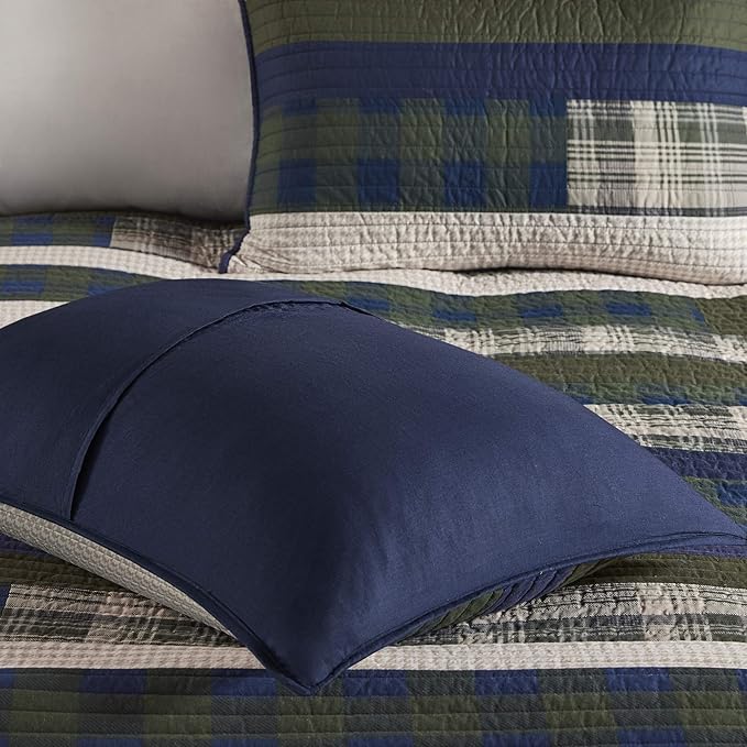 Woolrich Spruce Hill Reversible Quilt Set - Cottage Styling Reversed to Solid Color, All Season Lightweight Coverlet, Cozy Bedding Layer, Matching Shams, Oversized Full/Queen, Stripes Green 3 Piece