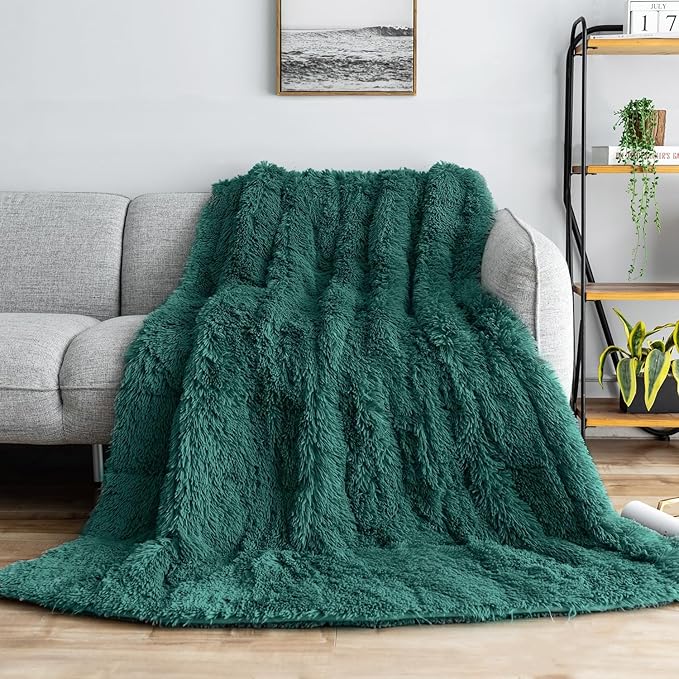Uttermara Shaggy Faux Fur Weighted Blanket Queen Size, 12 lbs Long Fur Sherpa Soft Fluffy Bed Blanket for Adults, Ultra Cozy Warm Sherpa Throw Full Size Sofa Bed Blanket, 48 x 72inches, Forest Green
