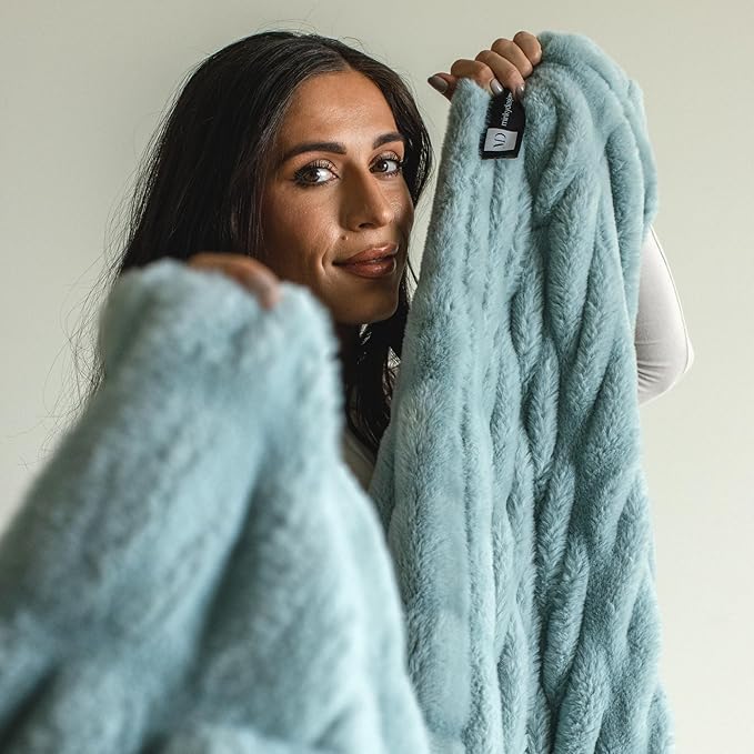Minky Designs Glacier Glide Minky Blanket – Ultra Soft Faux Fur Throw Blanket for Couch, Bed & Home – Fluffy, Warm & Luxurious – Chic Collection (Medium, 50x60)