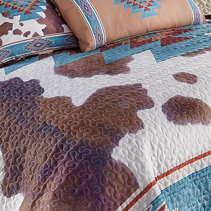 BLACK FOREST DECOR Aztec Cowhide King Quilt Set - Lightweight, Southwest Style Bedding with Cowhide and Geometric Patterns, Includes Quilt and Shams, Machine Washable
