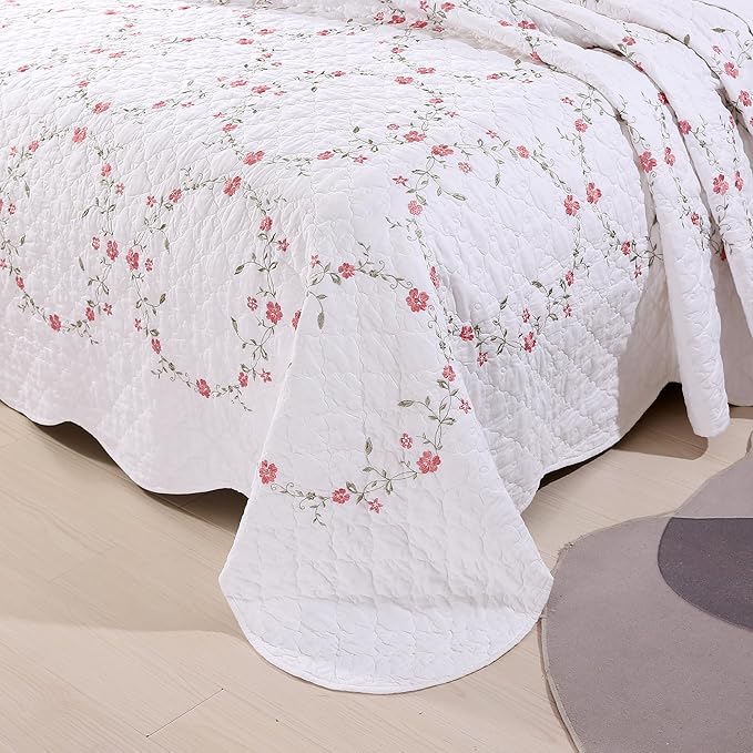 Quilt Set Circular Floral 3D Embroidery Pattern 100% Cotton Reversible Quilted Embroidered Decorative Bedspreads Coverlet Set, Lightweight &Soft Twin Size White Bedding Coverlet for All Season