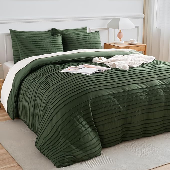 NEXHOME PRO Duvet Cover Queen Size, Blue 3 Pieces Boho Tufted Duvet Cover Set, Soft and Lightweight Microfiber Comforter Cover Set for All Season (Forest Green,90 x 90)-No Comforter