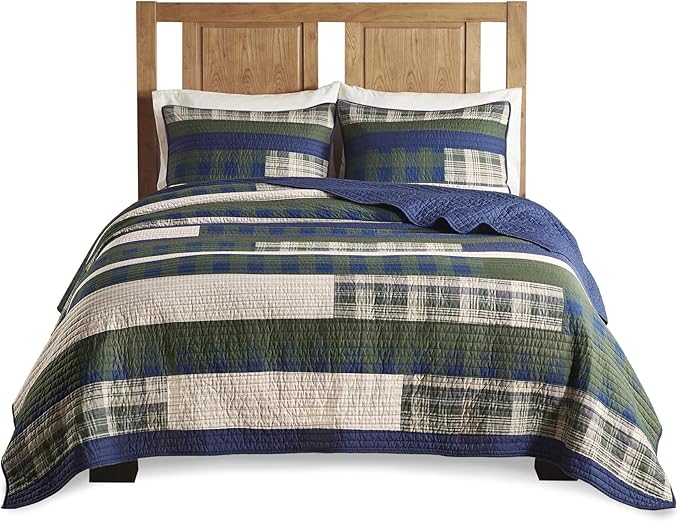 Woolrich Spruce Hill Reversible Quilt Set - Cottage Styling Reversed to Solid Color, All Season Lightweight Coverlet, Cozy Bedding Layer, Matching Shams, Oversized Full/Queen, Stripes Green 3 Piece