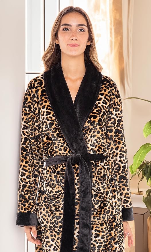 Alexander Del Rossa Plush Robe for Women, Long Fleece Winter Bath Robe, Plus Size