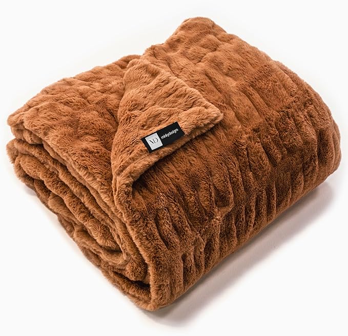 Minky Designs Copper Minky Blanket – Ultra Soft Faux Fur Throw Blanket for Couch, Bed & Home – Fluffy, Warm & Luxurious – Chic Collection (Large, 60x72)