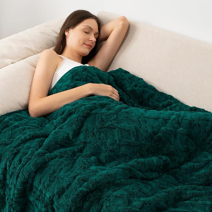 Wemore Weighted Blanket for Adults Twin Size 15 lbs, Dual Sided Soft Fuzzy Jacquard Sherpa Weighted Blankets for Sleeping, Cozy Fluffy Knitted Heavy Blanket for Couch Bed, Green, 60 x 80 inches