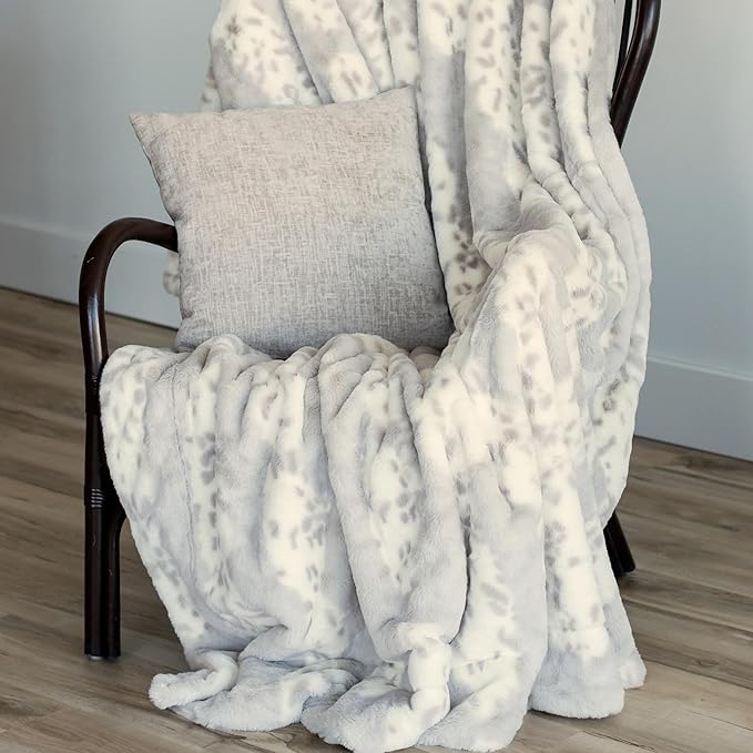 Minky Designs Arctic Lynx Minky Blanket – Ultra Soft Faux Fur Throw Blanket for Couch, Bed & Home – Fluffy, Warm & Luxurious – Posh Collection (Medium, 50x60)
